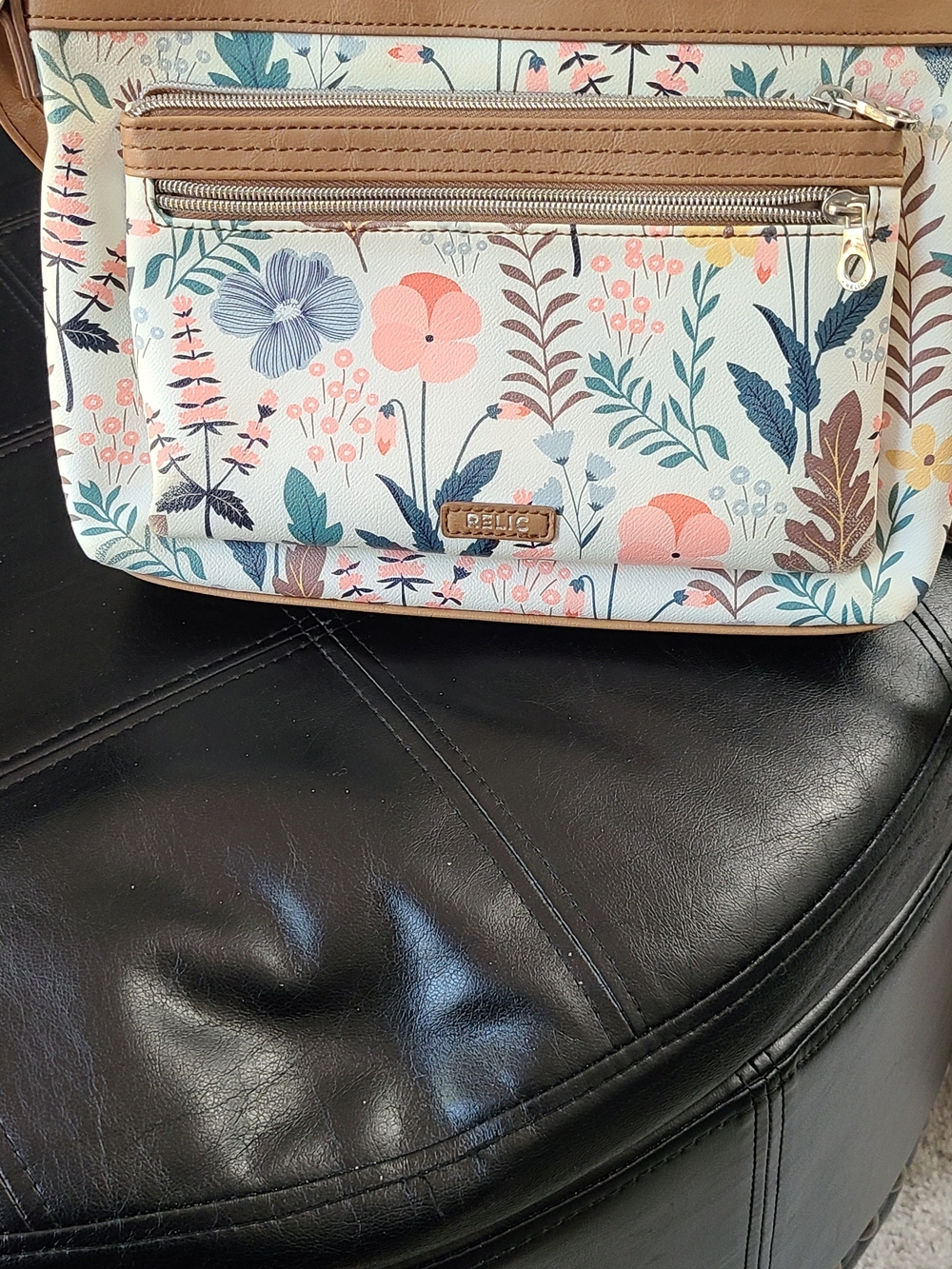 Relic Floral Crossbody Bag in Cream and Tan